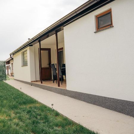 Merak Donji Miholjac Exteriör bild